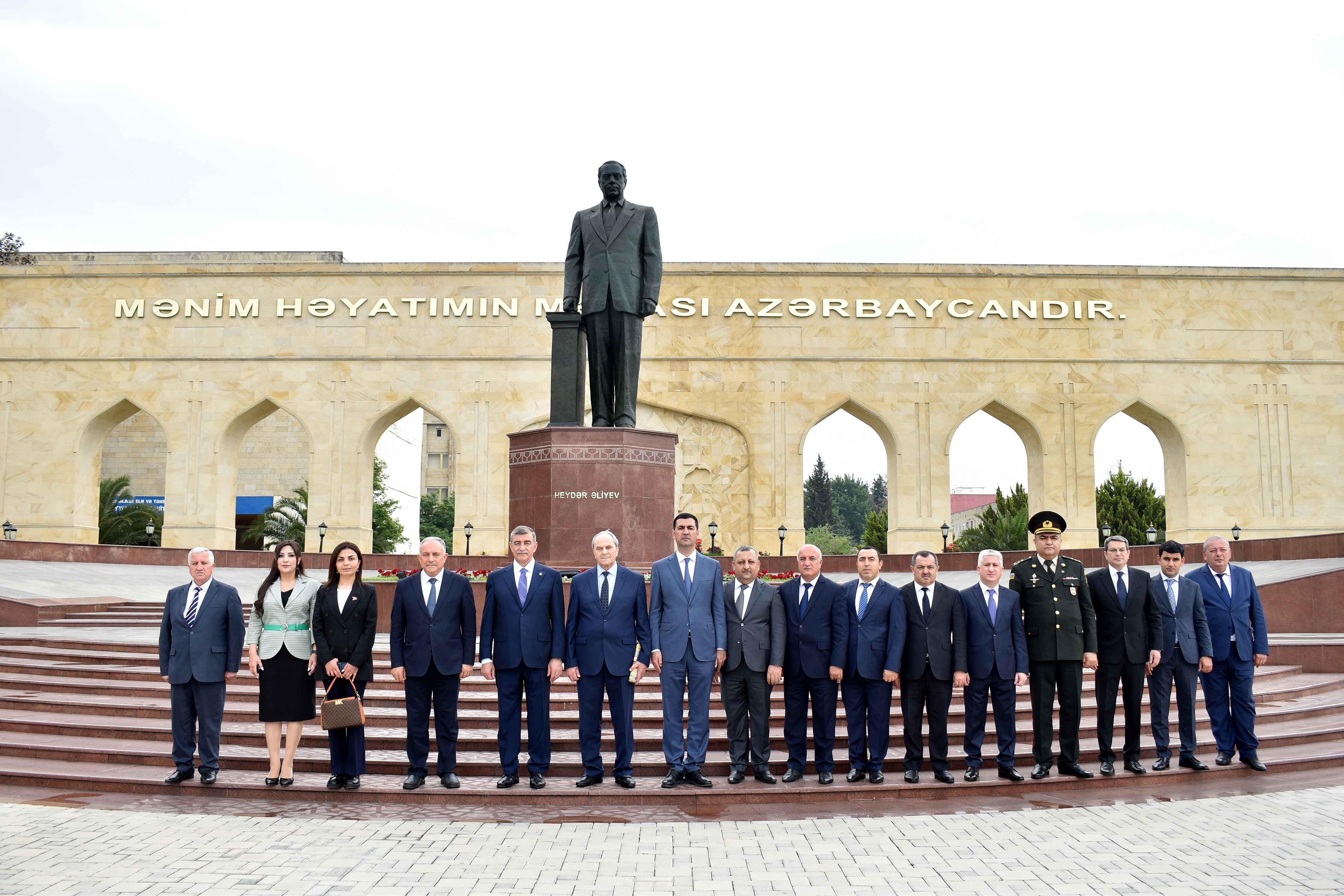 İlqar Abbasov: Bu gün Prezident İlham Əliyevin rəhbərliyi ilə Azərbaycan Respublikasında demokratik, hüquqi, dünyəvi dövlət, vətəndaş cəmiyyəti quruculuğu prosesi, siyasi, iqtisadi və sosial islahatlar uğurla həyata keçirilir