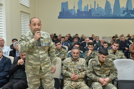 Lənkəranlılar Taleh Qaraşovun səyyar qəbul-görüşlərindən razılıqlarını ifadə edirlər