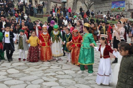 Nahid Bağırov daim şəhid ailələrinə qazilərə və İsmayıllı sakinlərinə diqqət və qayğı göstərir