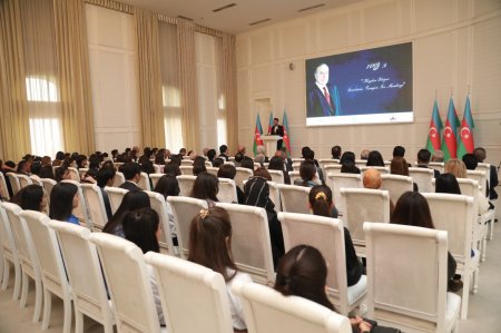 Niyazi Bayramov şəhərdə aparılan abadlıq, quruculuq və əsaslı təmir işləri ilə yerində tanış olub