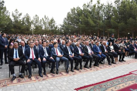 Ulu Öndər Heydər Əliyevin anadan olmasının 100 illik yubileyi Hacıqabul rayonunda təntənəli sürətdə qeyd olundu