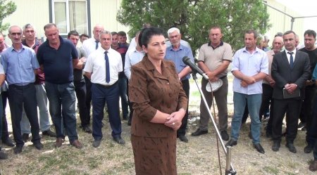 Şair Alxasov: Xalqın dəstəyinə arxalan Lider