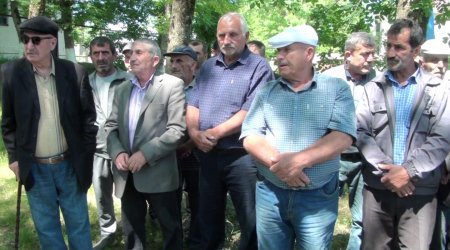 Şair Alxasov: Xalqın dəstəyinə arxalan Lider