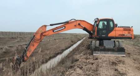 Rafiq Xudaverdiyev insanlara maksimum diqqət və qayğıyla yanaşır, onların problemlərini həll edərək, onların dövlətimizə və Prezidentimizə inamını artırır!