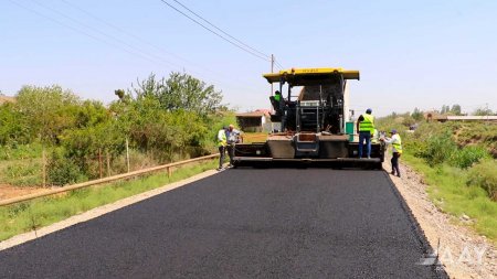 Salyan rayonunda 33 km uzunluğa malik yollar yenidən qurulur VİDEO/FOTO