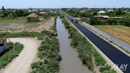 Salyan rayonunda 33 km uzunluğa malik yollar yenidən qurulur VİDEO/FOTO