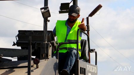 Salyan rayonunda 33 km uzunluğa malik yollar yenidən qurulur VİDEO/FOTO