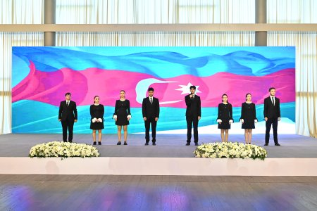 Tahir Budaqov: “Keçmişə ehtiram, gələcəyə inamla: Heydər Əliyev irsindən bəhrələnən müasir Azərbaycan gəncliyi”