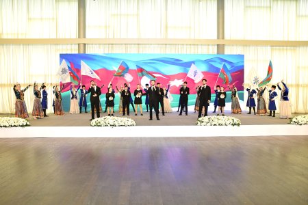 Tahir Budaqov: “Keçmişə ehtiram, gələcəyə inamla: Heydər Əliyev irsindən bəhrələnən müasir Azərbaycan gəncliyi”