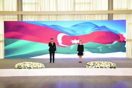 Tahir Budaqov: “Keçmişə ehtiram, gələcəyə inamla: Heydər Əliyev irsindən bəhrələnən müasir Azərbaycan gəncliyi”