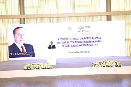 Tahir Budaqov: “Keçmişə ehtiram, gələcəyə inamla: Heydər Əliyev irsindən bəhrələnən müasir Azərbaycan gəncliyi”