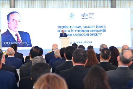 Tahir Budaqov: “Keçmişə ehtiram, gələcəyə inamla: Heydər Əliyev irsindən bəhrələnən müasir Azərbaycan gəncliyi”