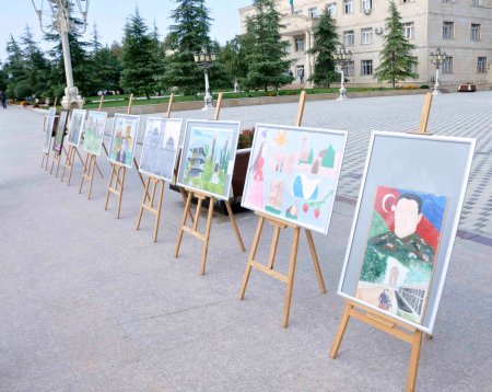 Ağdamda 8 Noyabr-Zəfər Günü ilə əlaqədar “Tarixi Zəfərimiz Heydər Əliyev siyasətinin təntənəsidir” və “Ata vəsiyyəti və İnamlı Zəfər” mövzularında tədbir keçirilib