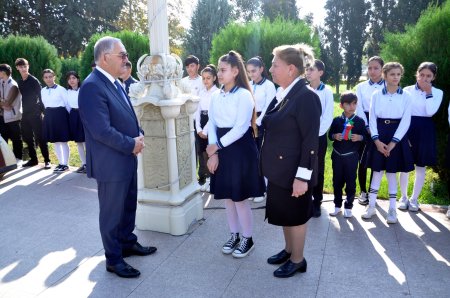 Ağdamda 8 Noyabr-Zəfər Günü ilə əlaqədar “Tarixi Zəfərimiz Heydər Əliyev siyasətinin təntənəsidir” və “Ata vəsiyyəti və İnamlı Zəfər” mövzularında tədbir keçirilib