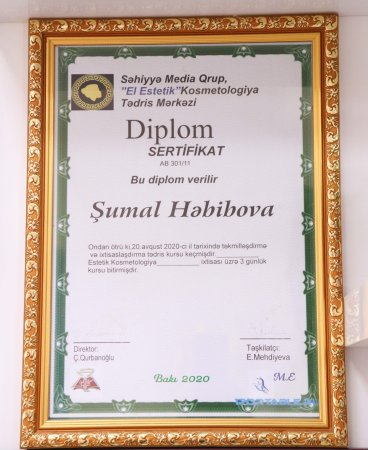 Kosmetoloq Dr. Şural Həbibov bir çox kosmetoloji prosedurları yüksək səviyyədə icra edir