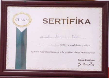 Kosmetoloq Dr. Şural Həbibov bir çox kosmetoloji prosedurları yüksək səviyyədə icra edir