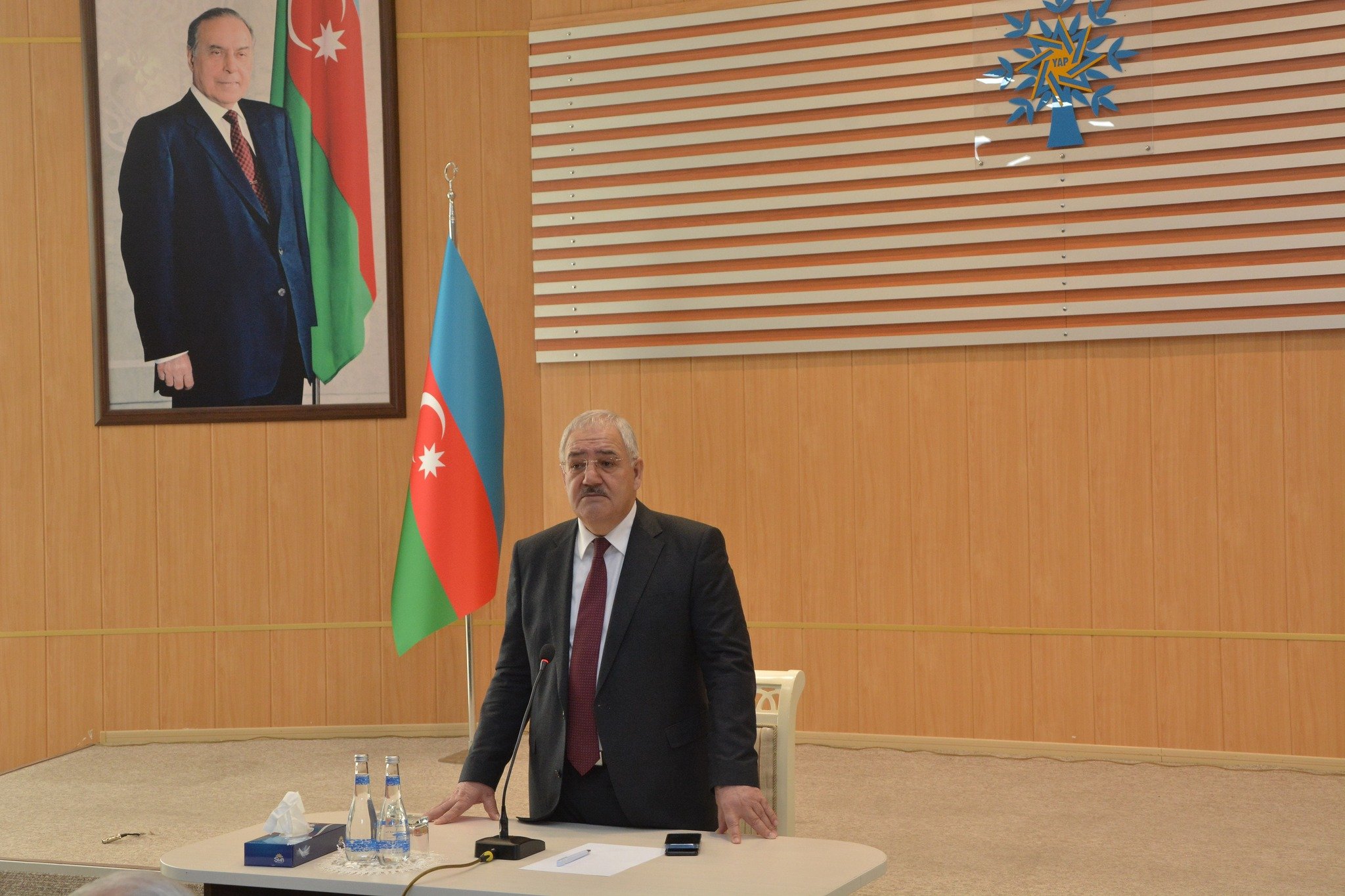 Xalqımızın birliyini daha da gücləndirən, mənəvi-əxlaqi zənginliyin təntənəsinə çevrilən mübarək Ramazan Bayramı