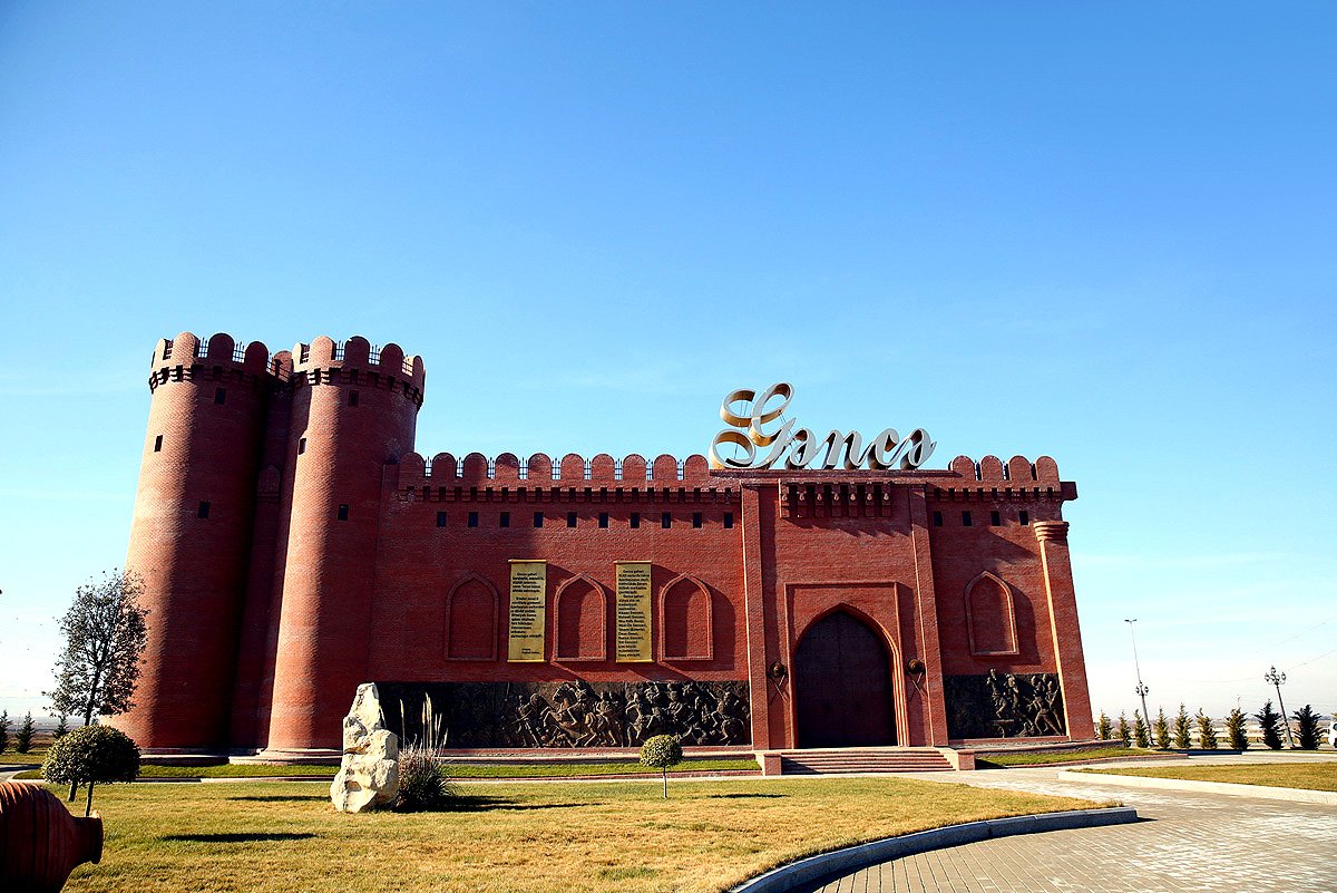 “Nazim müəllim – Gəncənin rabitə sahəsində yeniləşməyə və keyfiyyətə yönəlmiş rəhbər imzası”